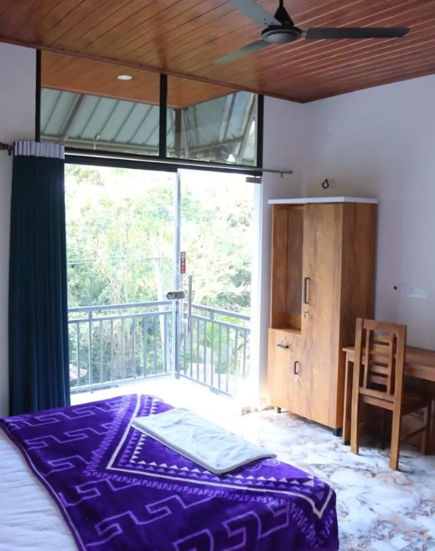 Half Moon Holiday Home - 8Bhk Munnar